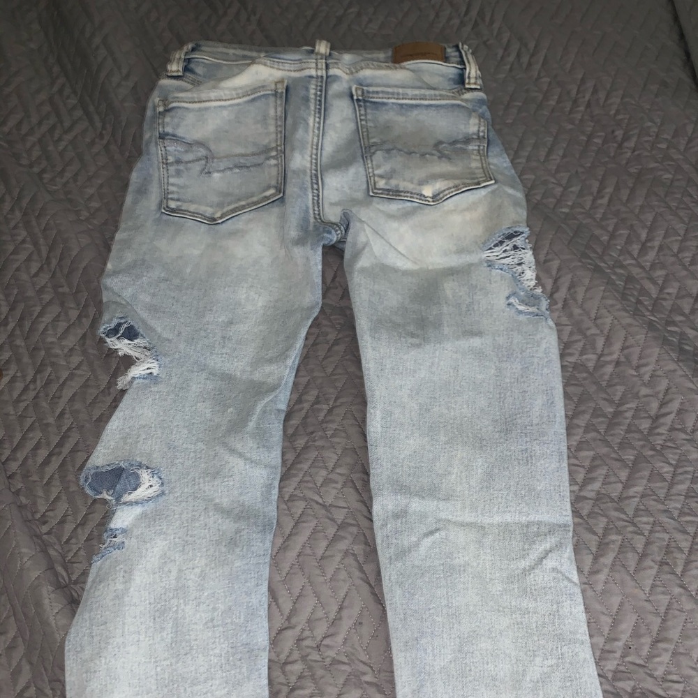 American Eagle Distressed Jeans